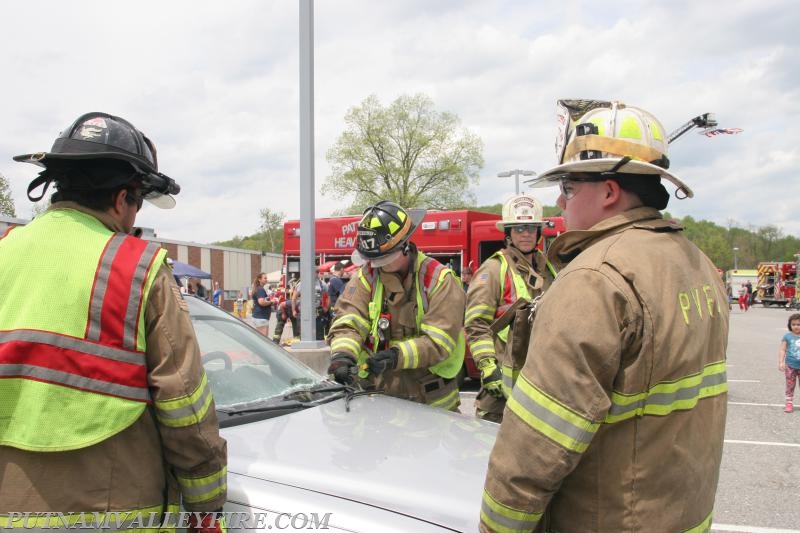 5/14/2016 PVFD Participates in the Annual Children's Expo & Safety Fair - Photo's courtesy of Lois Rizzi