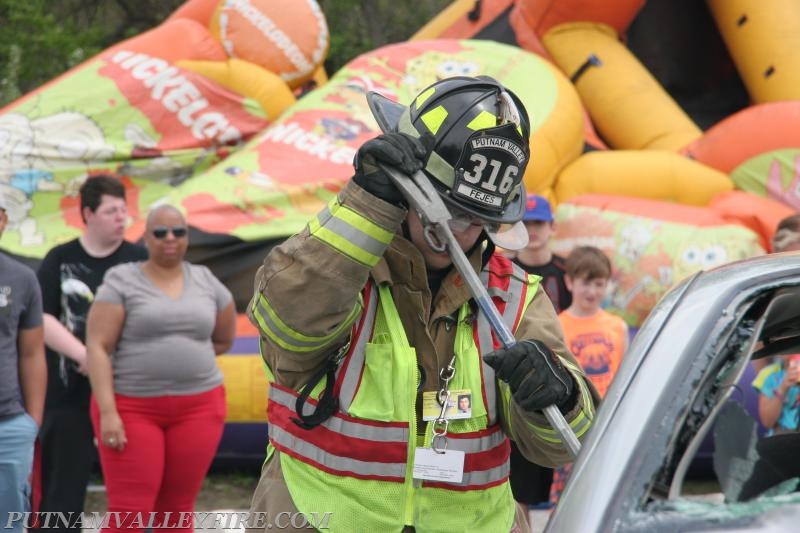 5/14/2016 PVFD Participates in the Annual Children's Expo & Safety Fair - Photo's courtesy of Lois Rizzi